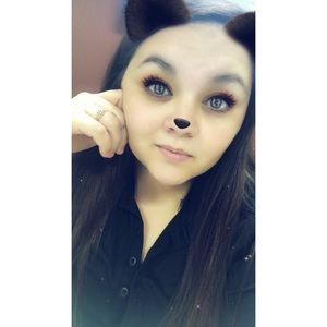 Meet your Posher, Monica